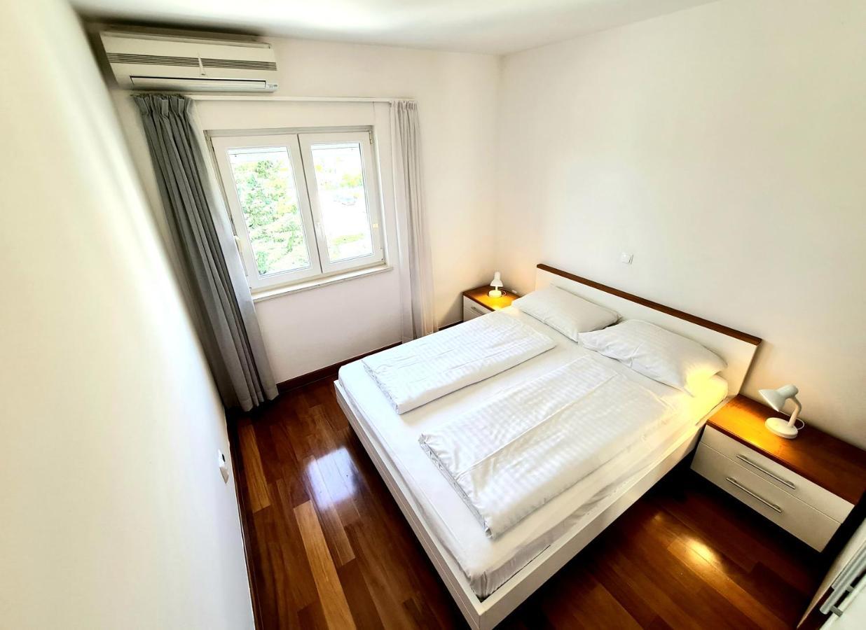 Apartments Veronika Makarska Exterior foto